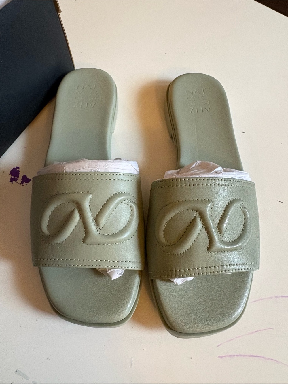 NATURALIZE GENEVIEVE SLIDE SANDAL